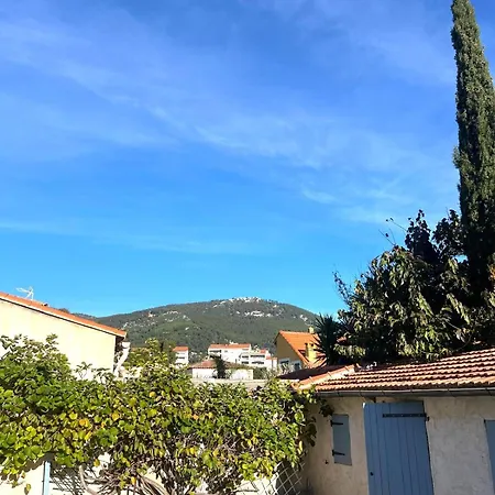 Semesterbostad Paisible Avec Wifi, Piscine Et Jardin